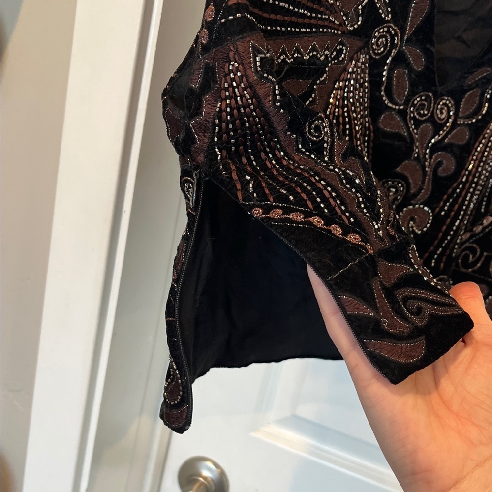 Zara Black and Brown Embroidered Crop Top - Picture 4 of 5